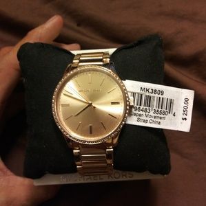 Womens Michael kors rose gold watch